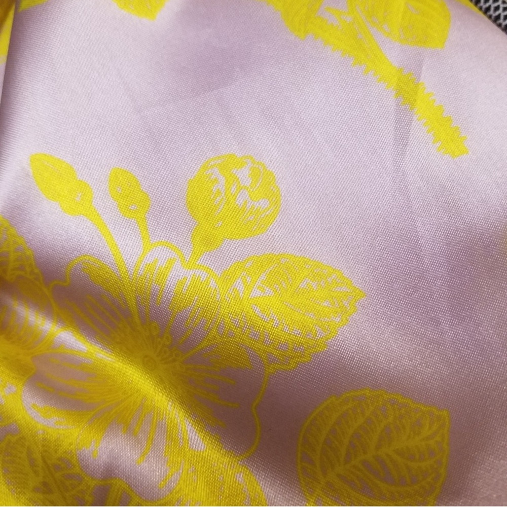 Pink satin drawstring pouch 🔻 - Picture 6 of 7